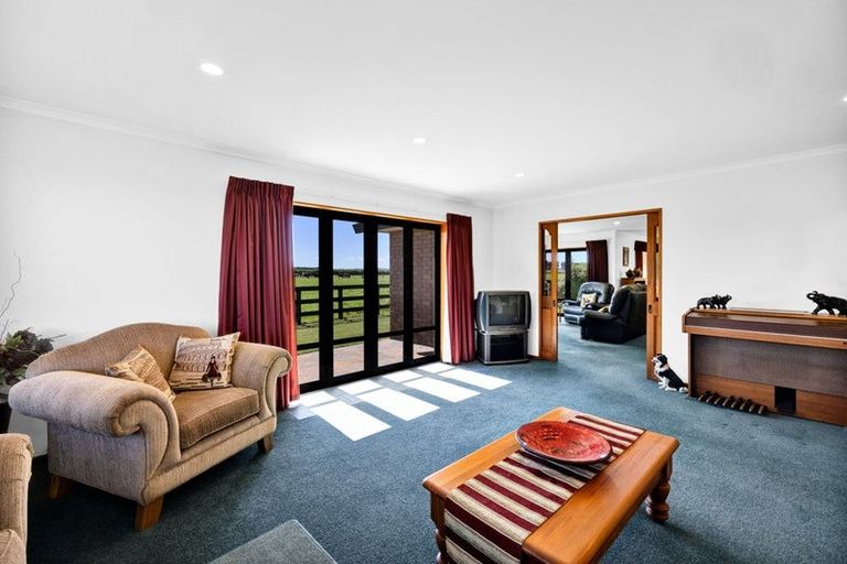 Photo of property in 268 Waihi Road, Hawera, 4673