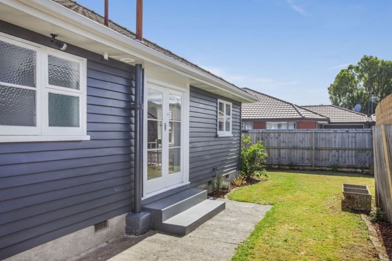 Photo of property in 12 Goldsmith Place, Waltham, Christchurch, 8023