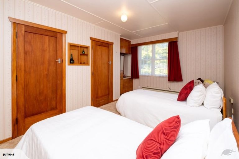 Photo of property in 4 Celia Street, Stratford, 4332