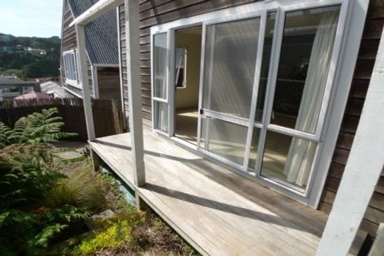 Photo of property in 16u2 Hanson Street, Mount Cook, Wellington, 6021