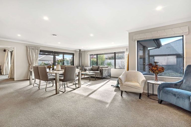 Photo of property in 31 Navy Loop, Rolleston, 7614