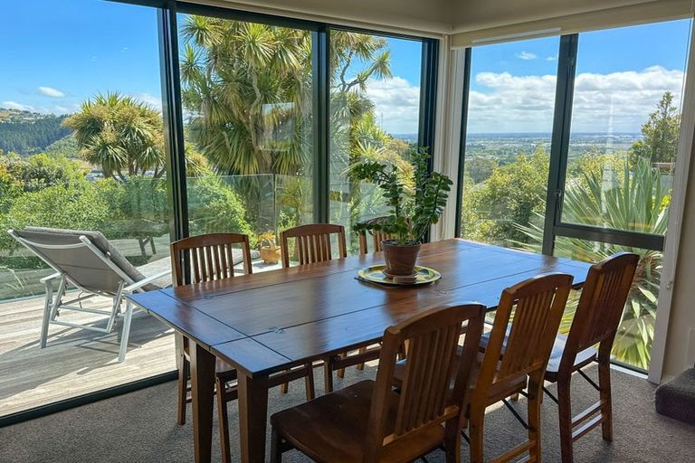 Photo of property in 80 Hackthorne Road, Cashmere, Christchurch, 8022