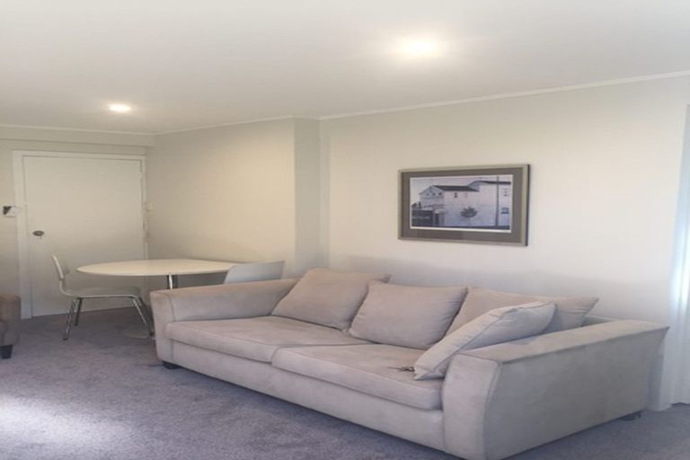 Photo of property in 17 Lovelock Avenue, Rolleston, 7615