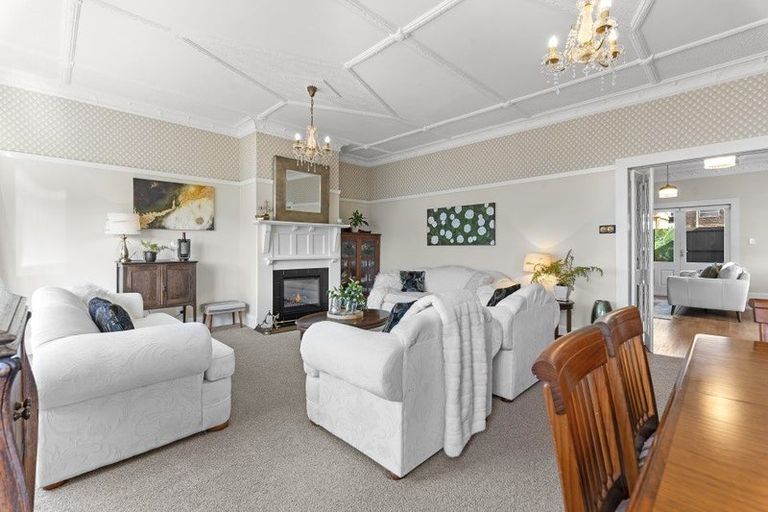 Photo of property in 244 Saint Aubyn Street, New Plymouth, 4310