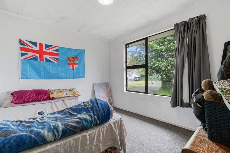 Photo of property in 96 Kayes Road, Pukekohe, 2120