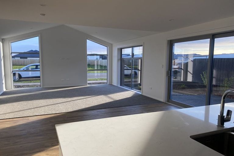 Photo of property in 5 Eyles Street, Marshland, Christchurch, 8083