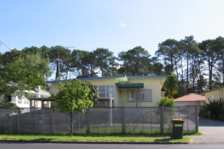 Photo of property in 149a Portage Road, New Lynn, Auckland, 0600