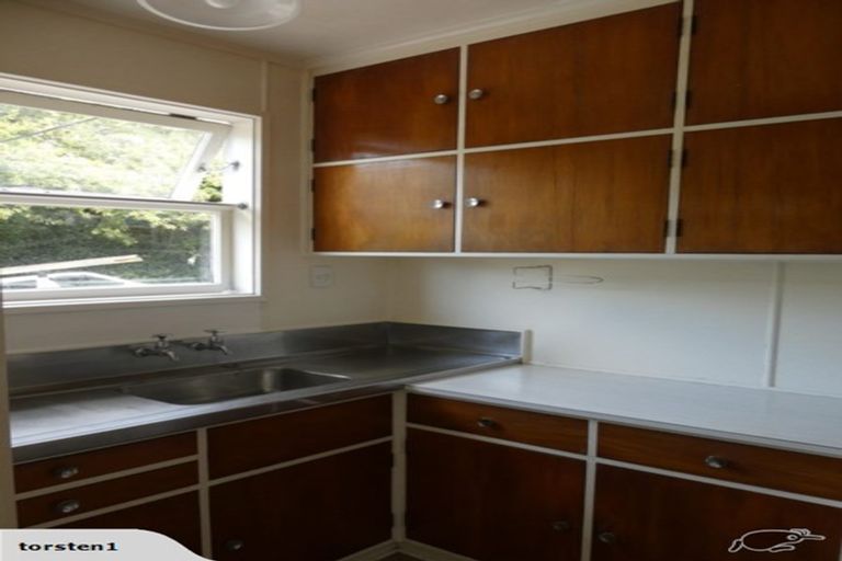 Photo of property in 24f1 Crieff Street, Northland, Wellington, 6012