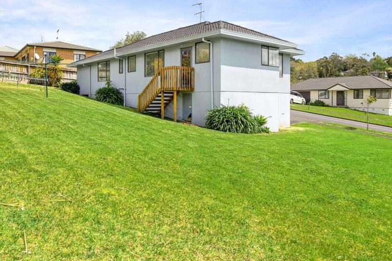 Photo of property in 32 Hewlett Road, Massey, Auckland, 0614