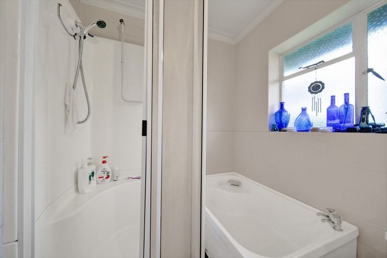 Photo of property in 49 Castle Street, Eltham, 4322