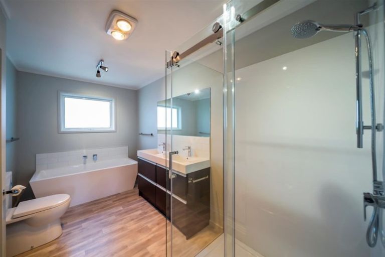 Photo of property in 306 South Road, Hawera, 4610