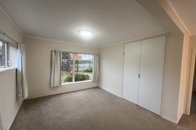 Photo of property in 8 Sanctuary Point, Sunnyhills, Auckland, 2010