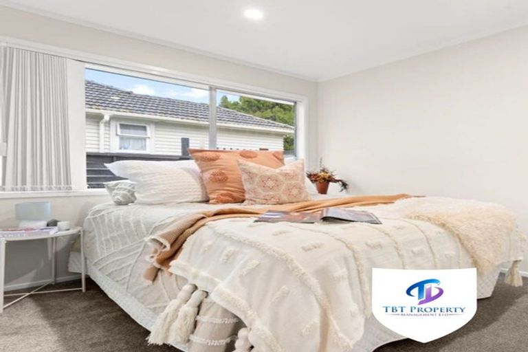 Photo of property in 1/735 Massey Road, Mangere, Auckland, 2022