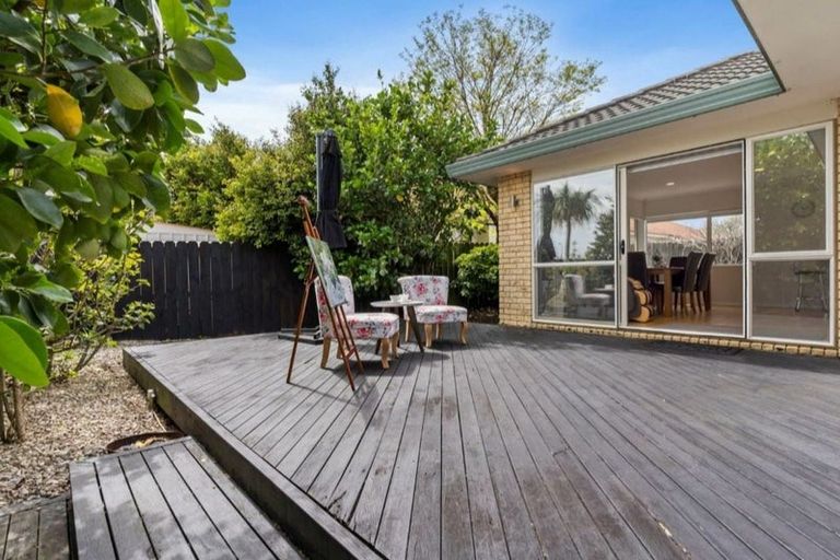 Photo of property in 2/19 Emyvalie Place, Dannemora, Auckland, 2016