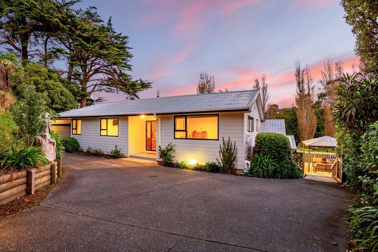 Photo of property in 48 Sailmaker Close, Whitby, Porirua, 5024