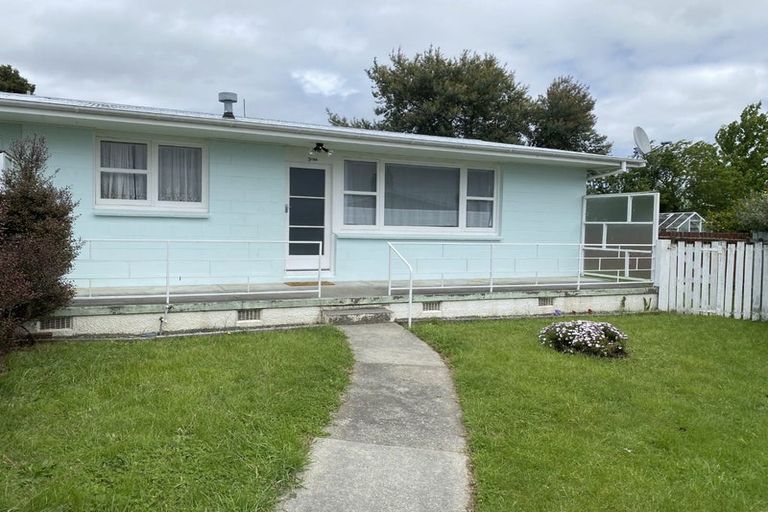 Photo of property in 15 Karina Crescent, Redwoodtown, Blenheim, 7201