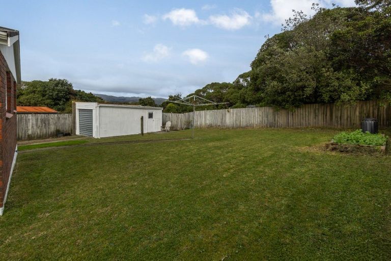 Photo of property in 30 Rangituhi Crescent, Takapuwahia, Porirua, 5022