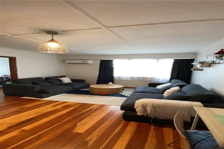 Photo of property in 60 Tremewan Street, Tawa, Wellington, 5028