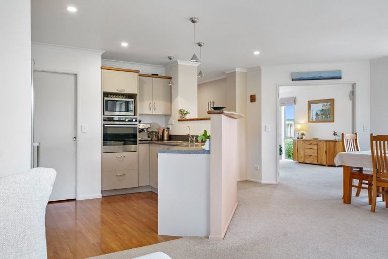 Photo of property in 26a Madison Street, Cambridge, 3434