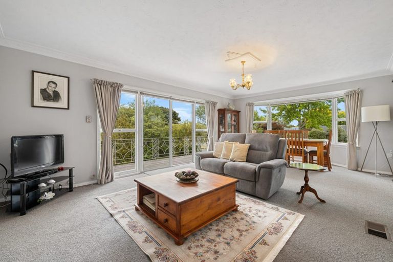 Photo of property in 57 Kent Lodge Avenue, Avonhead, Christchurch, 8042