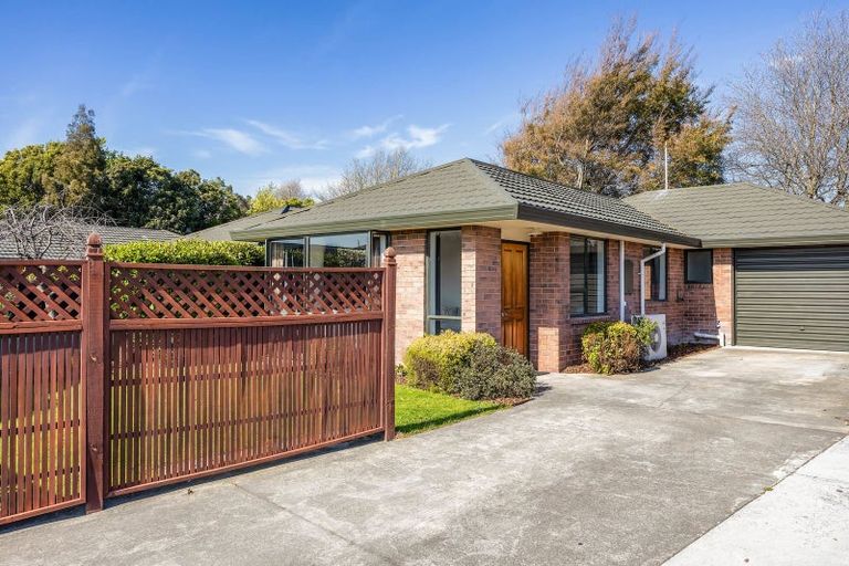 Photo of property in 12 Rustic Lane, Spreydon, Christchurch, 8024