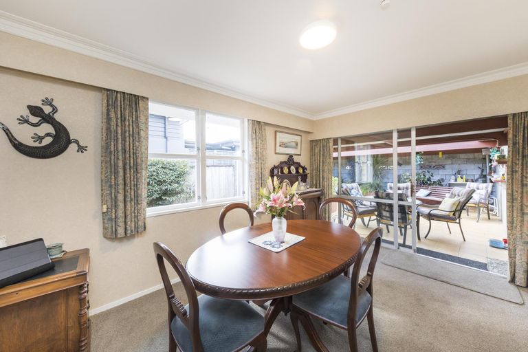 Photo of property in 402 Albert Street, Hokowhitu, Palmerston North, 4410