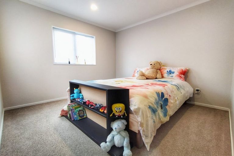 Photo of property in 8 Tribute Loop, Takanini, 2112