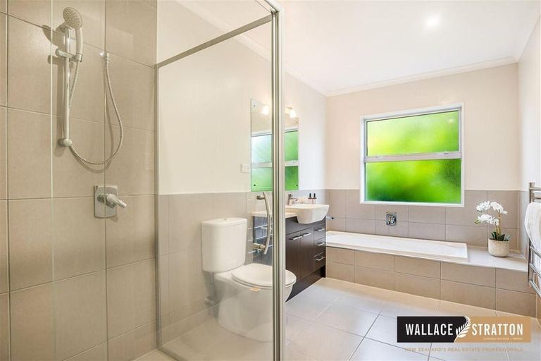 Photo of property in 17 Station Street, Hobsonville, Auckland, 0616