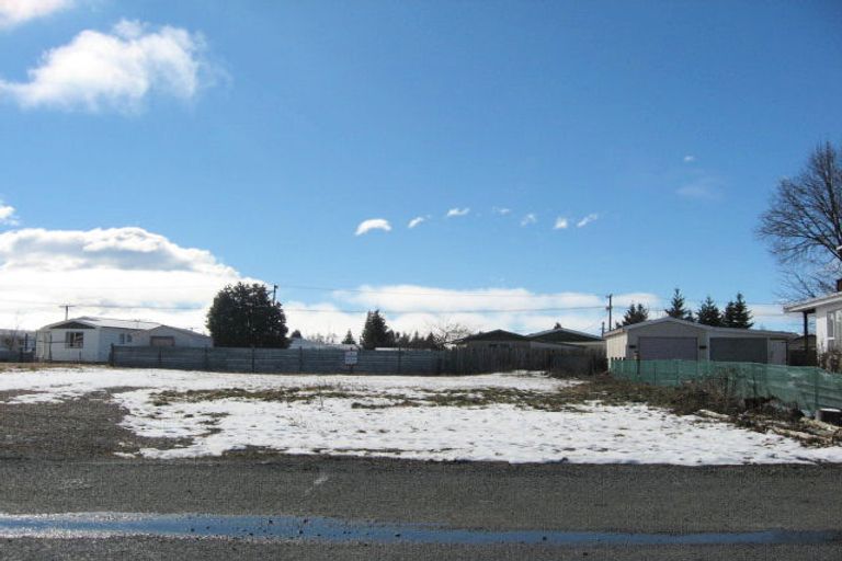 Photo of property in 77 Rata Road, Twizel, 7901