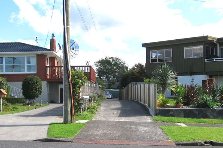 Photo of property in 113 Beach Road, Te Atatu Peninsula, Auckland, 0610