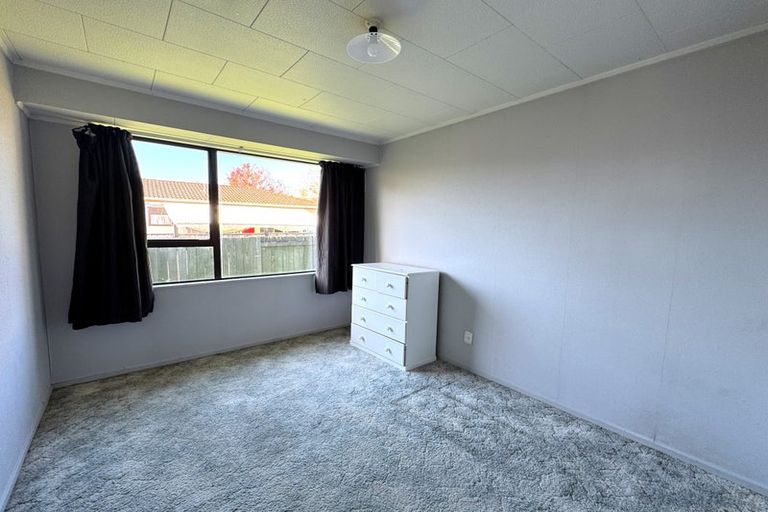 Photo of property in 46 Newton Place, Westbrook, Palmerston North, 4412