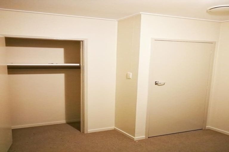 Photo of property in 1 Hinekohu Street, New Lynn, Auckland, 0600