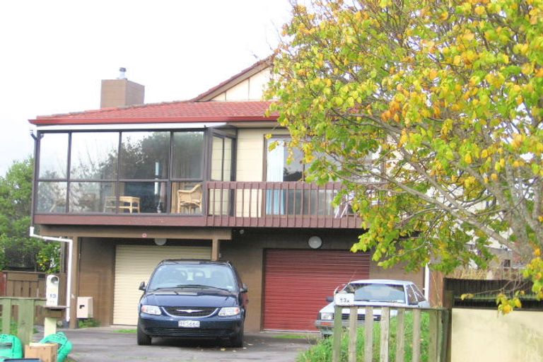 Photo of property in 13 Quo Vadis Place, Red Beach, 0932