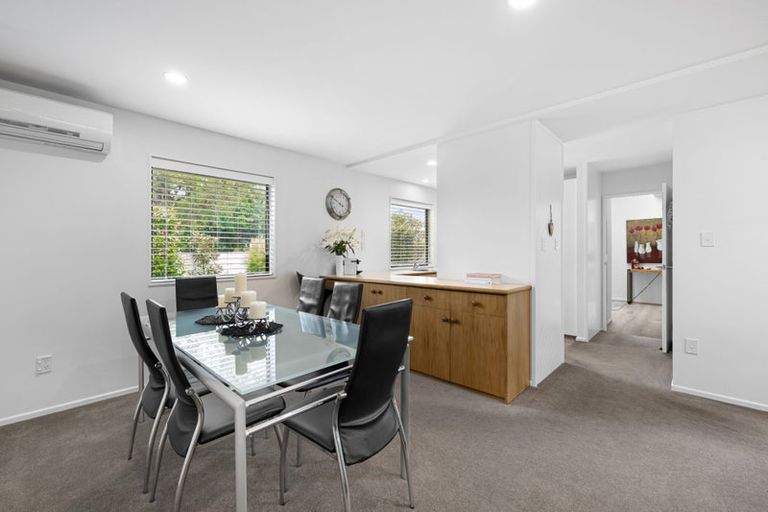 Photo of property in 73 Lowry Avenue, Redwood, Christchurch, 8051
