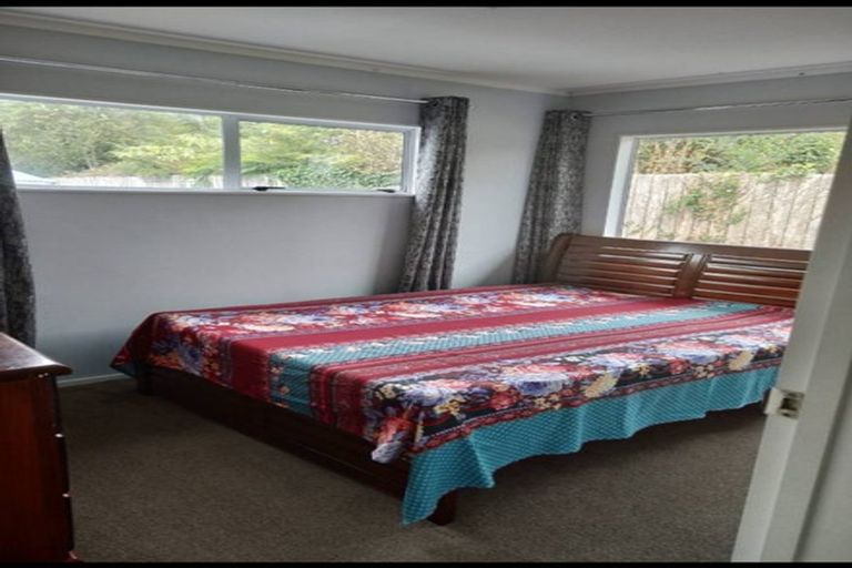 Photo of property in 57c Kamara Road, Glen Eden, Auckland, 0602