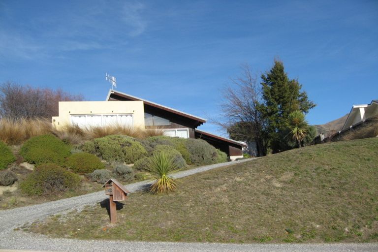 Photo of property in 25 Faulks Terrace, Wanaka, 9305