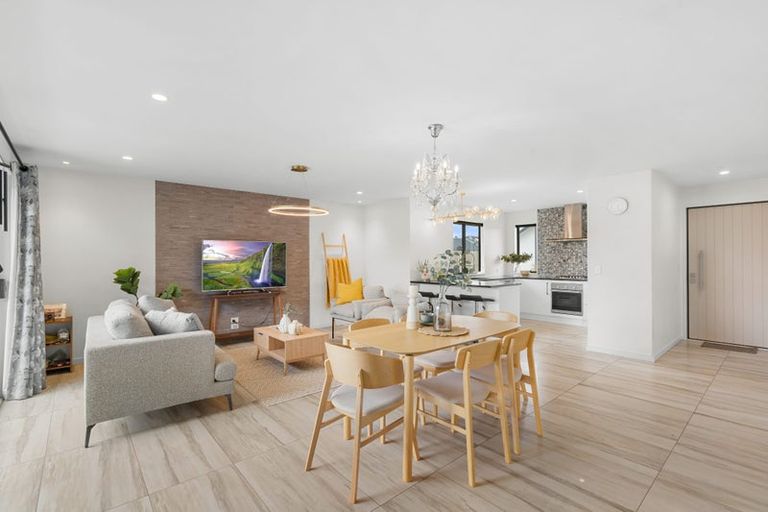 Photo of property in 6 Olearia Lane, Halswell, Christchurch, 8025