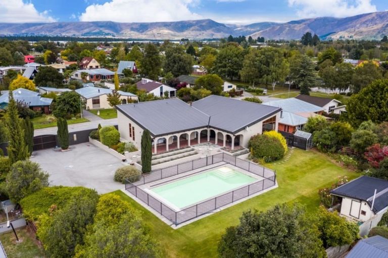 Photo of property in 6 Leitrum Street, Cromwell, 9310