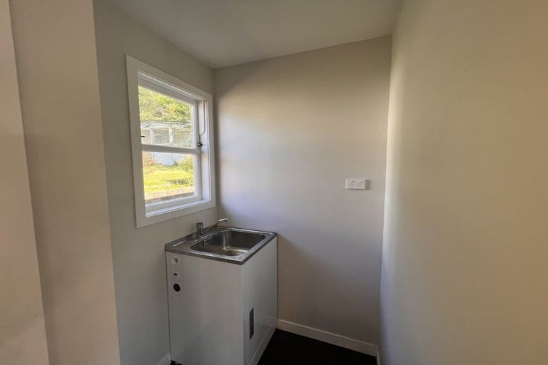 Photo of property in 31 Gardiner Grove, Wainuiomata, Lower Hutt, 5014