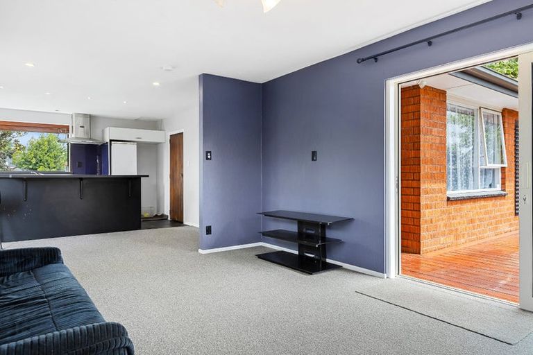 Photo of property in 8 Lomond Place, Woolston, Christchurch, 8062