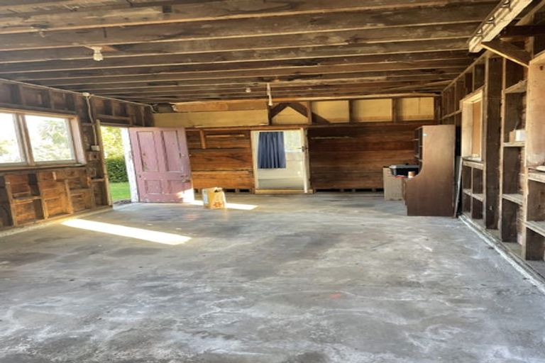 Photo of property in 26 Rimu Street, New Lynn, Auckland, 0600