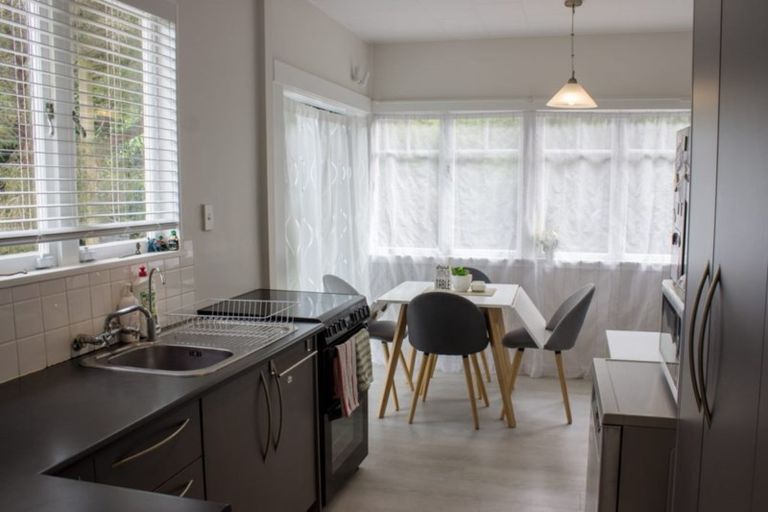Photo of property in 2/47 Mildmay Road, Henderson, Auckland, 0610
