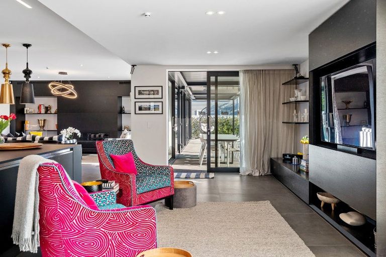 Photo of property in 7 Helmores Lane, Merivale, Christchurch, 8014
