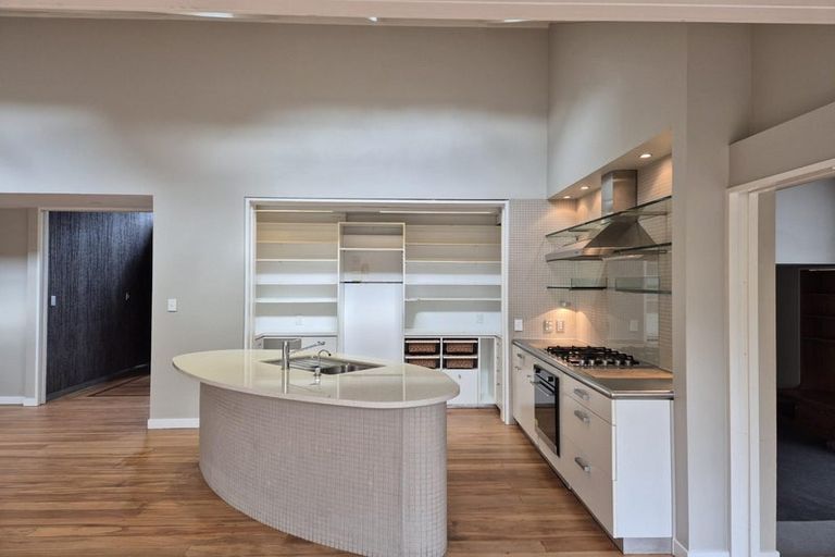 Photo of property in 1 The Knoll, Greenhithe, Auckland, 0632