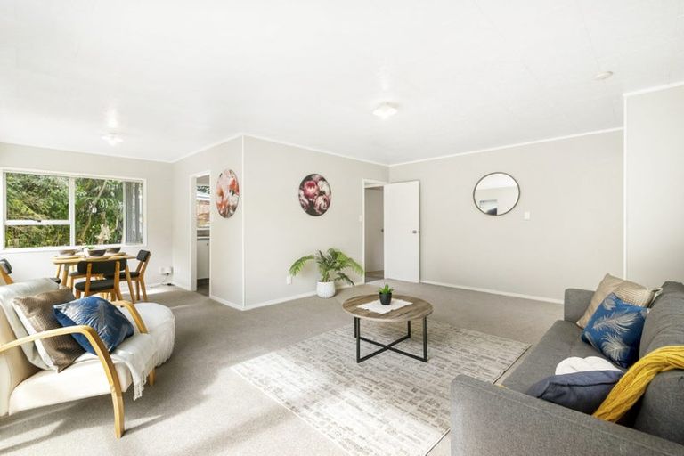 Photo of property in 98 Spinella Drive, Bayview, Auckland, 0629
