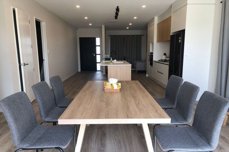 Photo of property in 8 Frontier Lane, Flat Bush, Auckland, 2019