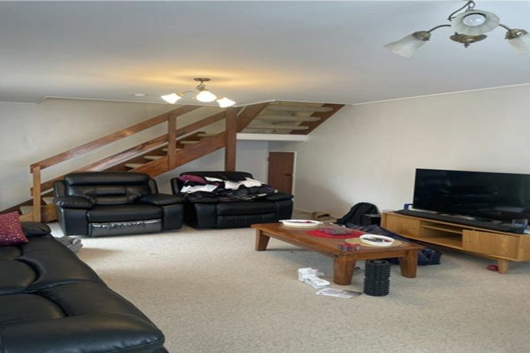 Photo of property in 75u3 Delhi Crescent, Khandallah, Wellington, 6035