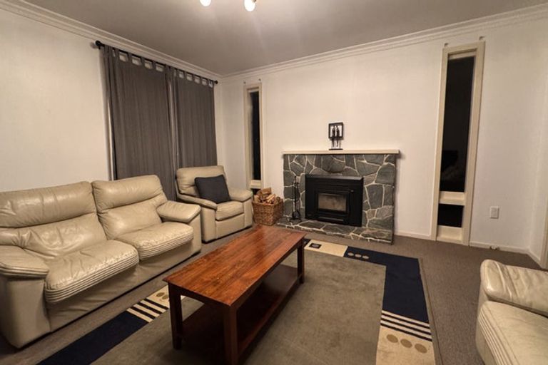 Photo of property in 11a Kitchener Square, Highfield, Timaru, 7910