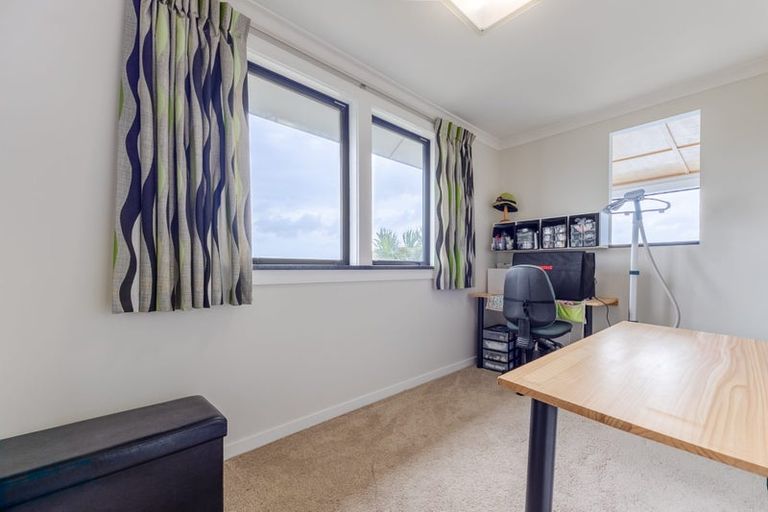 Photo of property in 79b Golf Road, Paraparaumu Beach, Paraparaumu, 5032