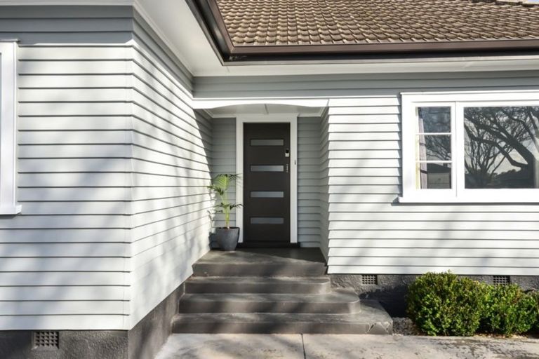 Photo of property in 1 Olwyn Terrace, Dinsdale, Hamilton, 3204